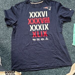 Nike XL Patriots Super Bowl Navy Graphic T-Shirt NWOT glory days!!!